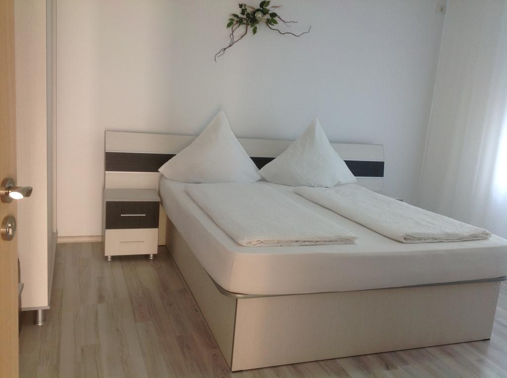 Vila Marius Două Mai Exterior foto